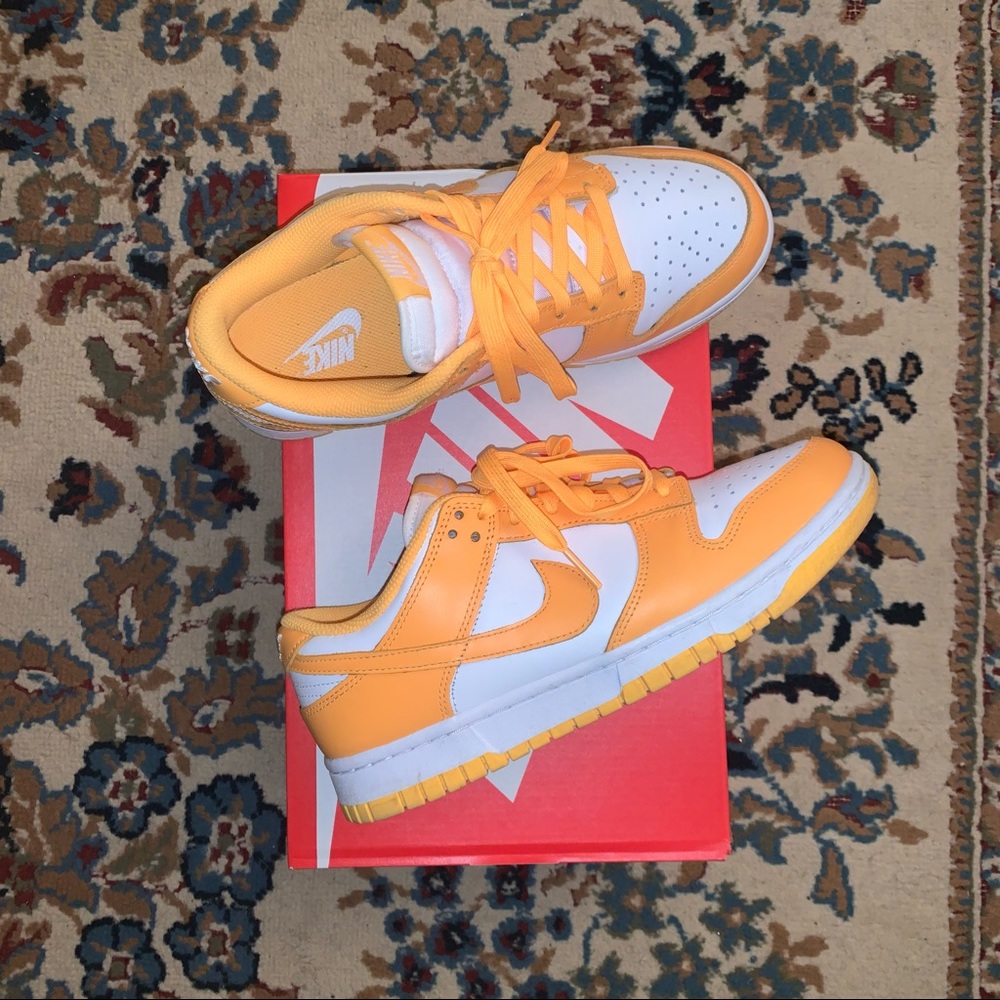 Nike Dunk Lows Laser Orange